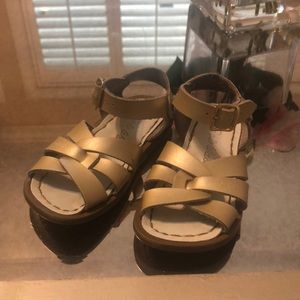 Salt Water size 7 toddler